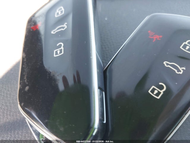 2022 VOLKSWAGEN ID.4 WVGJNPE28NP068873 Photo 10
