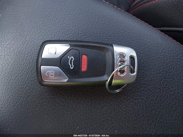 2018 AUDI A4 WAUENAF43JA008545 Photo 10