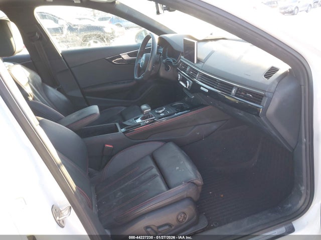 2018 AUDI A4 WAUENAF43JA008545 Photo 4