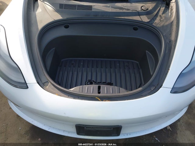 2021 TESLA MODEL 3 5YJ3E1EAXMF095762 Photo 9