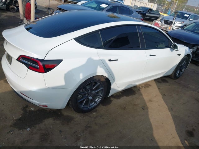 2021 TESLA MODEL 3 5YJ3E1EAXMF095762 Photo 3