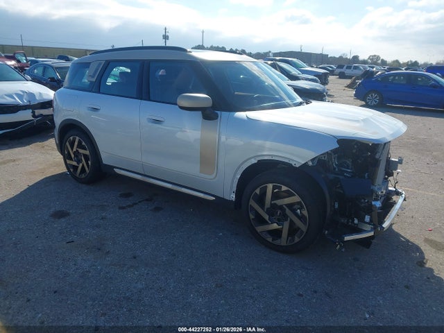 2025 MINI COUNTRYMAN WMZ23GA05S7T70121 Photo 0
