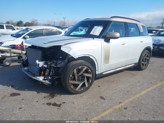 2025 MINI COUNTRYMAN WMZ23GA05S7T70121 Photo 1