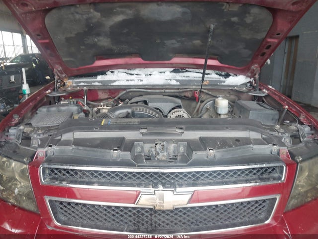 2011 CHEVROLET TAHOE 1GNSCBE0XBR110242 Photo 9