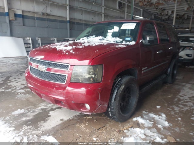 2011 CHEVROLET TAHOE 1GNSCBE0XBR110242 Photo 1