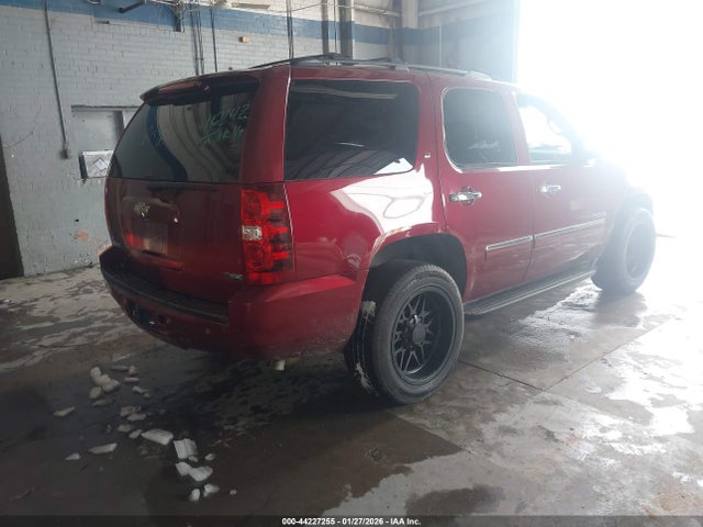 2011 CHEVROLET TAHOE 1GNSCBE0XBR110242 Photo 3