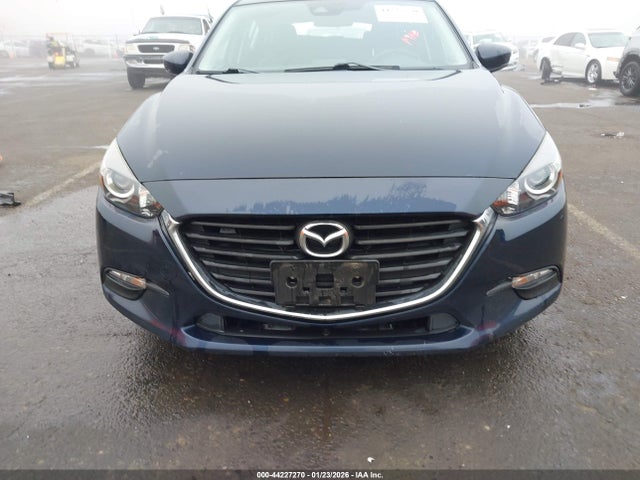 3MZBN1L31JM243544 Mazda Mazda3 Touring