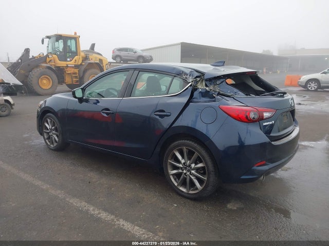 3MZBN1L31JM243544 Mazda Mazda3 Touring