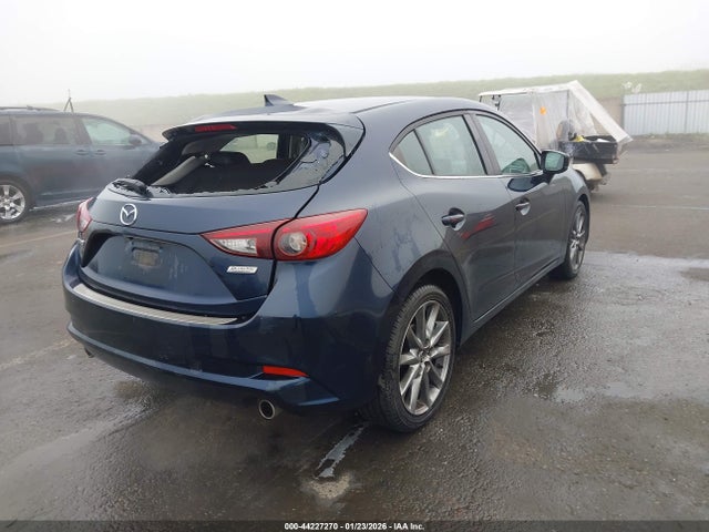 3MZBN1L31JM243544 Mazda Mazda3 Touring