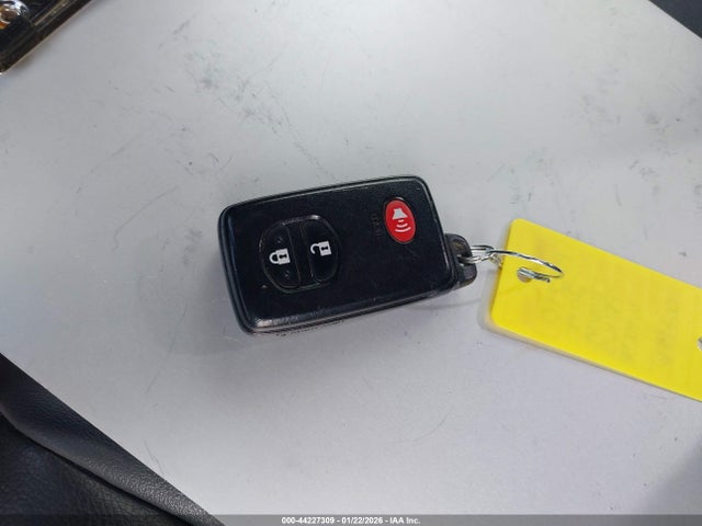JTDZN3EUXEJ007156 Toyota Prius V Five