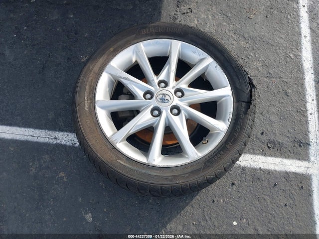 JTDZN3EUXEJ007156 Toyota Prius V Five