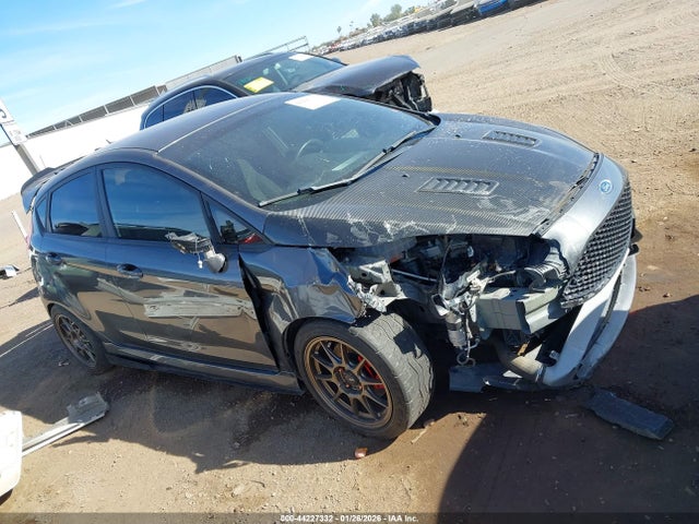 3FADP4GXXKM135726 Ford FIESTA ST