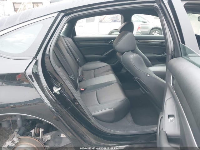 1HGCV1F33KA131539 Honda Accord Sport