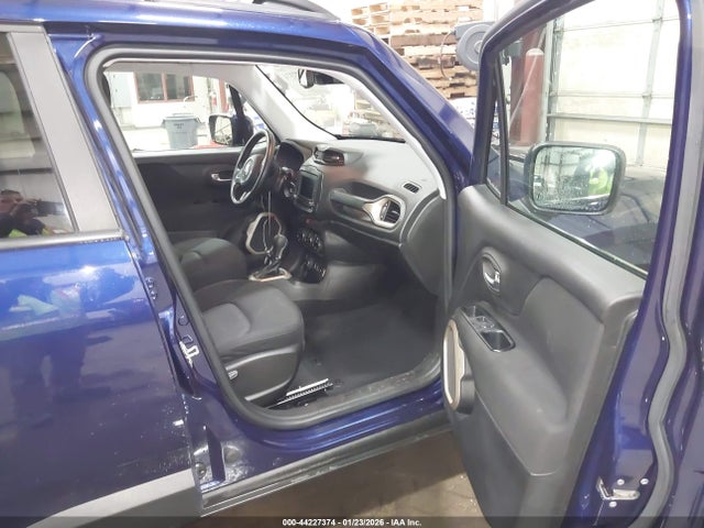 Jeep Renegade Latitude 4x4 2017 ZACCJBBB1HPG11911 Image 5