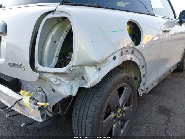 2023 MINI SE HARDTOP WMW13DJ02P2T29330 Photo 5
