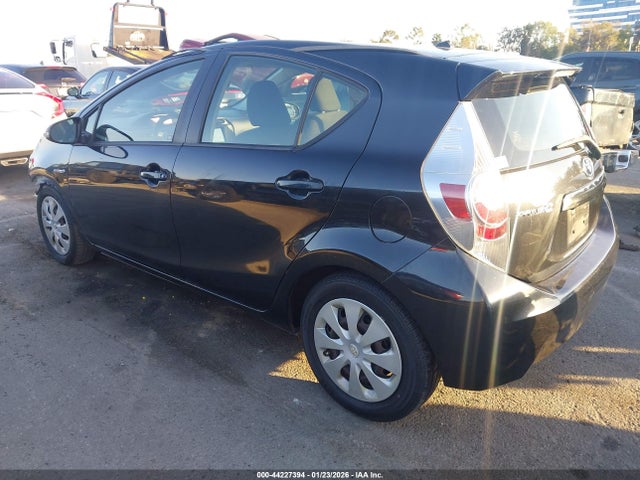 JTDKDTB36E1060856 Toyota Prius C Two