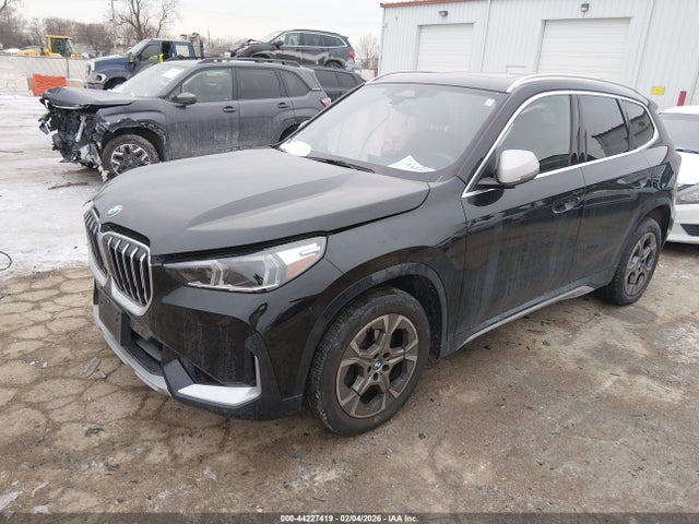 2024 BMW X1 WBX73EF08R5Z85466 Photo 1