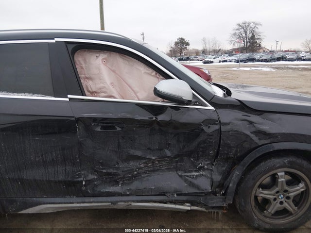 2024 BMW X1 WBX73EF08R5Z85466 Photo 5