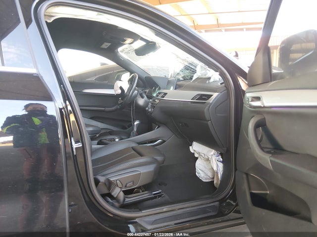 2018 BMW X2 WBXYJ3C35JEJ83779 Photo 4