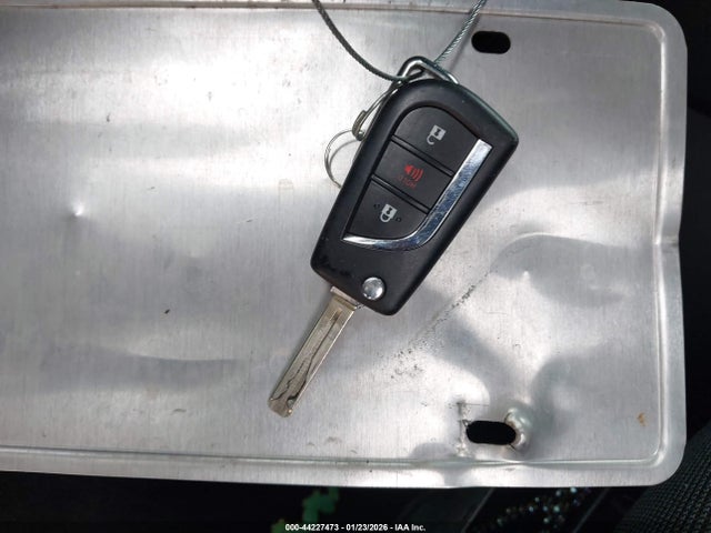 2T3H1RFV6NC176322 Toyota RAV4 LE