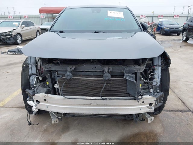 2T3H1RFV6NC176322 Toyota RAV4 LE