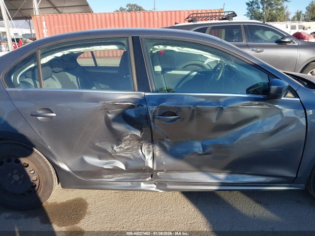 3VW2B7AJ4HM297704 Volkswagen Jetta 1.4t S