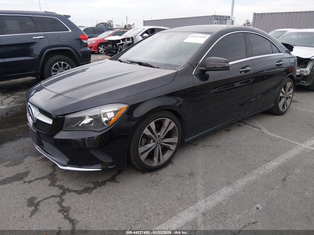 Mercedes-Benz CLA 250 2018 WDDSJ4EB0JN613883 Image 2