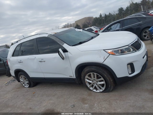 Продаж на аукціоні авто 2015 Kia Sorento Lx, vin: 5XYKTCA62FG624177, номер лоту: 44227507