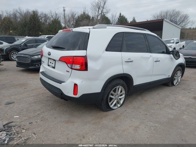 Продаж на аукціоні авто 2015 Kia Sorento Lx, vin: 5XYKTCA62FG624177, номер лоту: 44227507