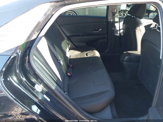KMHLL4AG6MU191750 Hyundai ELANTRA SE