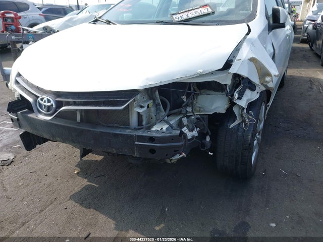 5YFBURHE7GP458703 Toyota COROLLA LE