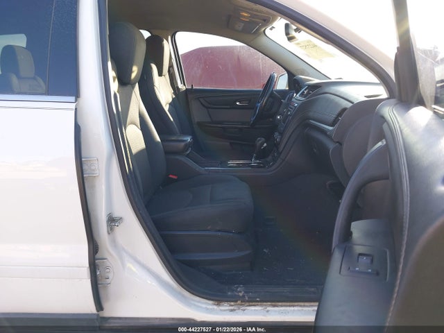 2015 CHEVROLET TRAVERSE 1GNKVHKD7FJ167961 Photo 4