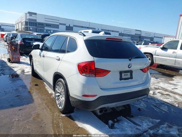 44227541 :رقم المزاد ، WBAVL1C58FVY40370 vin ، 2015 Bmw X1 Xdrive28i مزاد بيع
