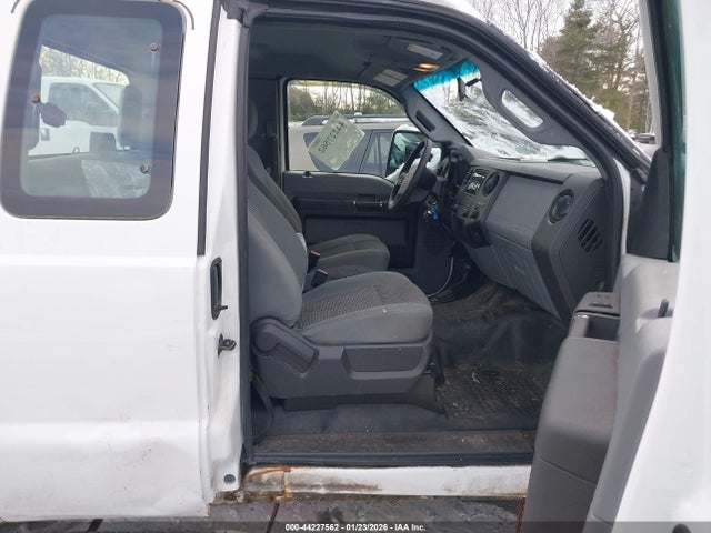2011 FORD F-250 1FT7X2B66BEB20382 Photo 4