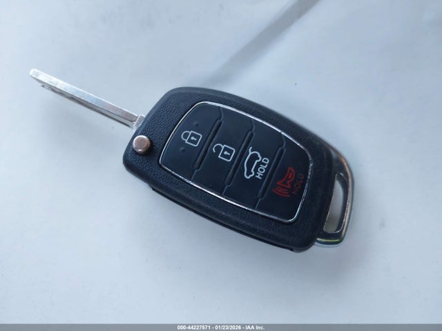 KM8SMDHFXFU088890 Hyundai Santa Fe Gls
