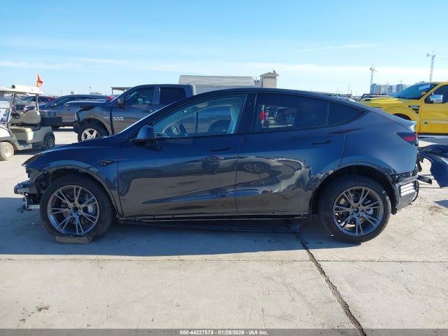 7SAYGDED2SA374034 Tesla Model Y Long Range Dual Motor Rear-wheel Drive