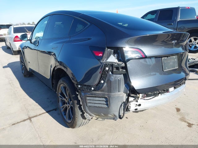 7SAYGDED2SA374034 Tesla Model Y Long Range Dual Motor Rear-wheel Drive