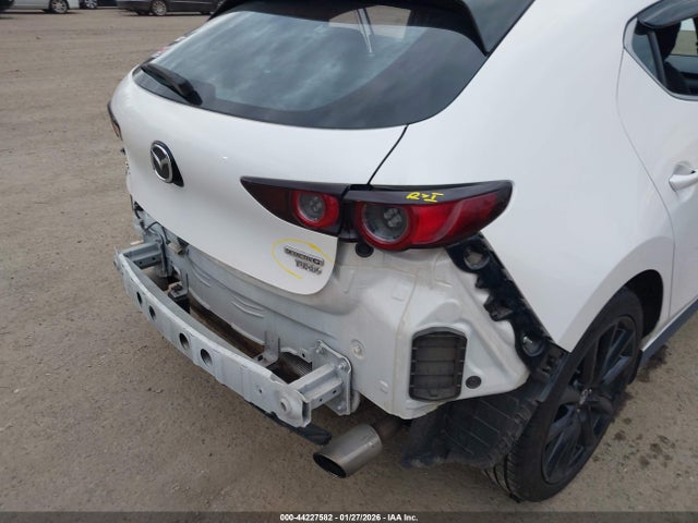 JM1BPBJY6M1335462 Mazda Mazda3 2.5 Turbo