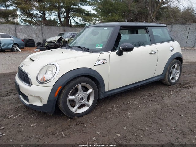 2009 MINI COOPER S WMWMF73539TW83854 Photo 1
