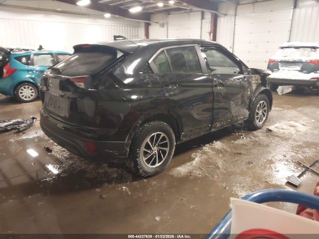 2024 MITSUBISHI ECLIPSE CROSS JA4ATUAA0RZ060518 Photo 3