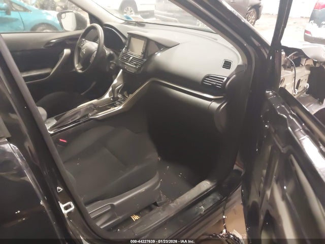 2024 MITSUBISHI ECLIPSE CROSS JA4ATUAA0RZ060518 Photo 4