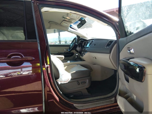 KIA Sedona Sx 2018 KNDMC5C14J6389069 Image 5