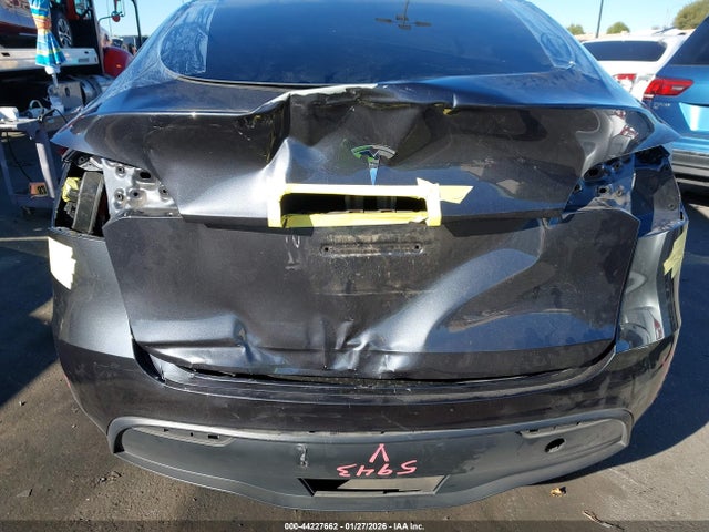 2024 TESLA MODEL Y 7SAYGDED0RF164903 Photo 5