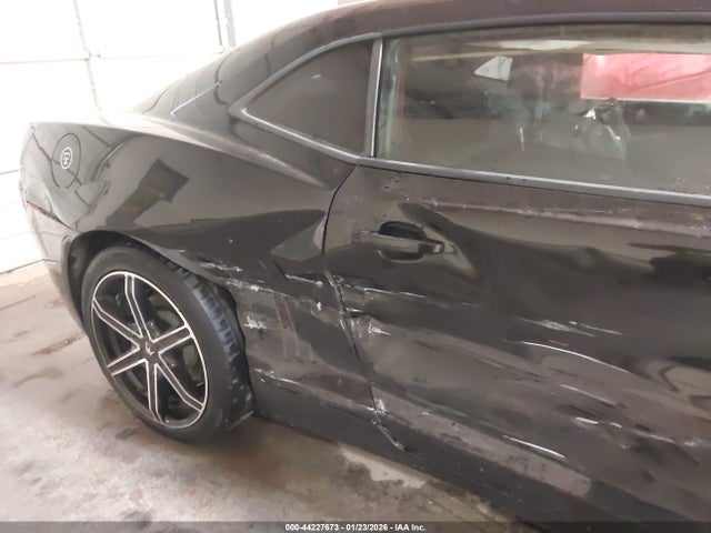 Продажа на аукционе авто 2015 Chevrolet Camaro 2ls, vin: 2G1FB1E36F9303269, номер лота: 44227673