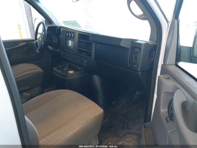 1GTW7FCF5F1905104 GMC Savana 2500 Work Van