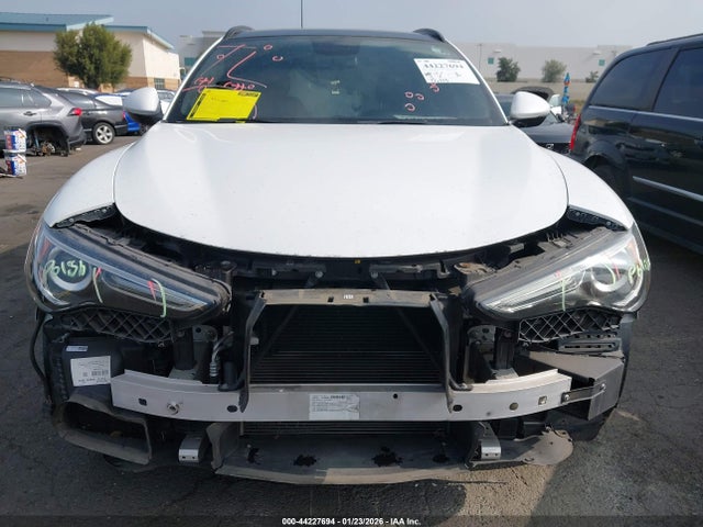 ZASPAKBN1K7C40661 Alfa Romeo Stelvio Ti Sport Awd