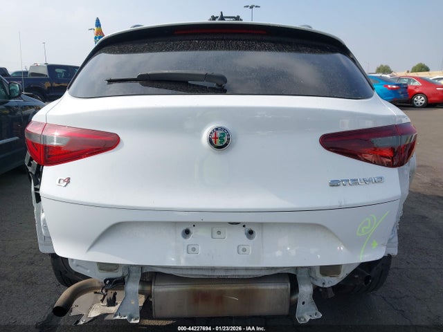 ZASPAKBN1K7C40661 Alfa Romeo Stelvio Ti Sport Awd