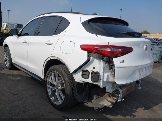 ZASPAKBN1K7C40661 Alfa Romeo Stelvio Ti Sport Awd