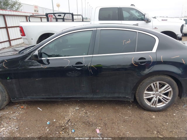 44227697 :رقم المزاد ، JN1CV6AP2FM580207 vin ، 2015 Infiniti Q40 مزاد بيع