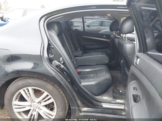 44227697 :رقم المزاد ، JN1CV6AP2FM580207 vin ، 2015 Infiniti Q40 مزاد بيع